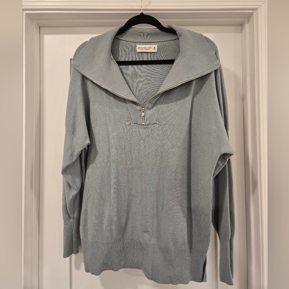 Abercrombie & Fitch Soft Blue-gray Knit Top